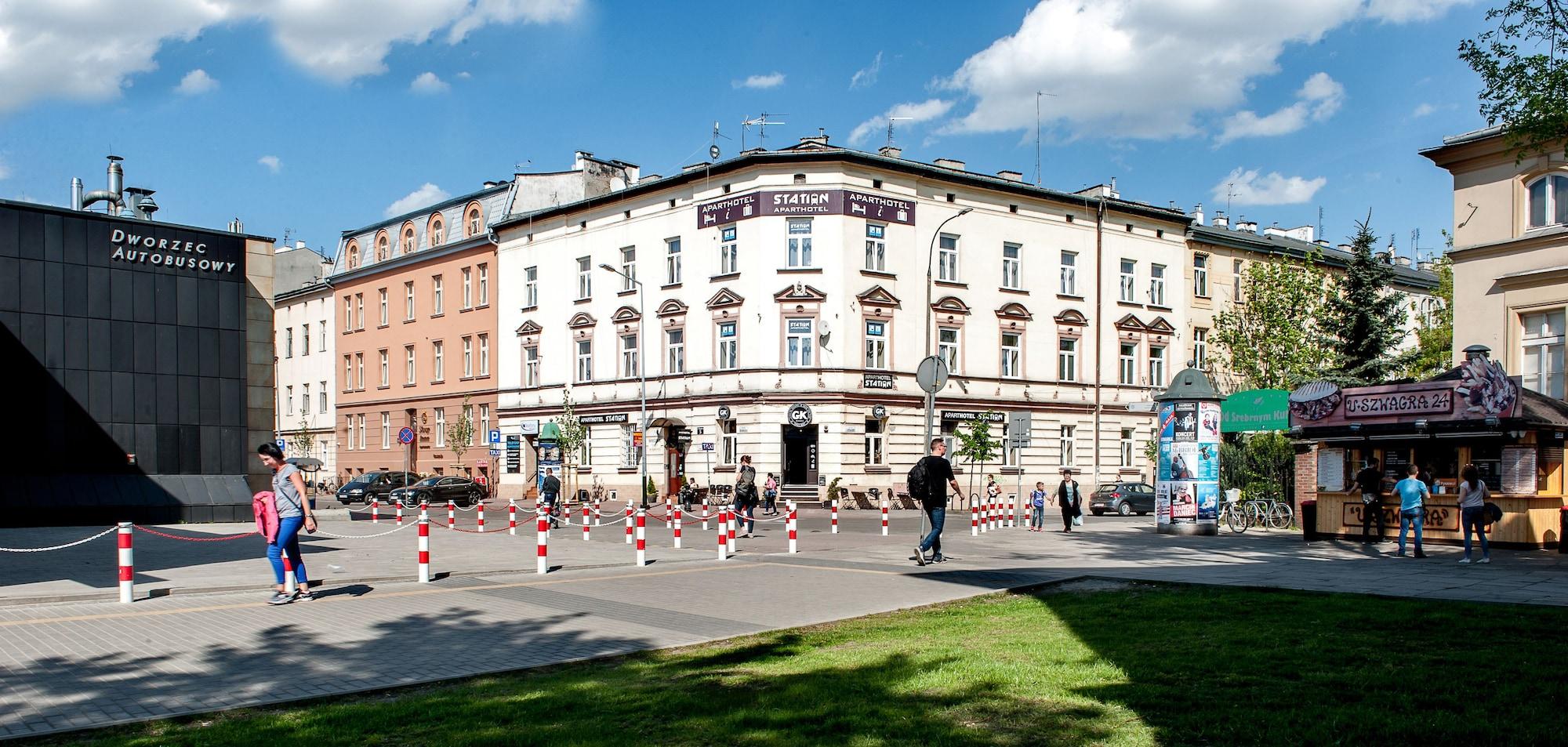 Station Aparthotel Krasków Exterior foto