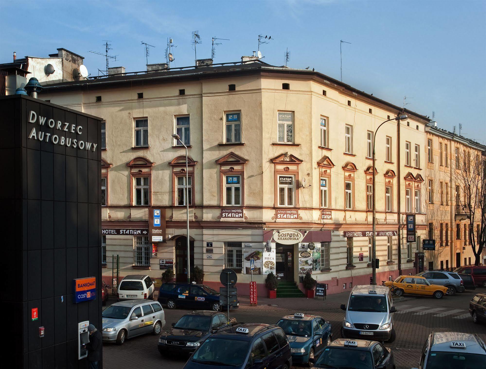 Station Aparthotel Krasków Exterior foto